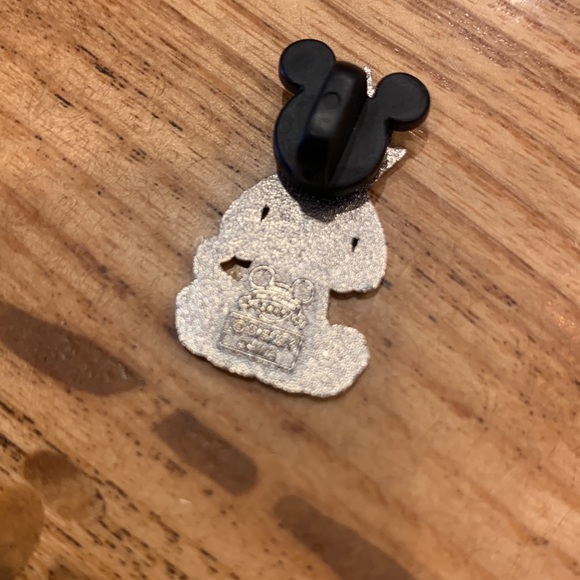 2008 Walt Disney Pirate Baby Pluto Pin - Picture 2 of 3